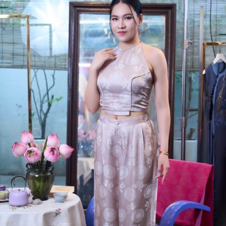 Áo yếm lụa Hà Bảo màu be F
